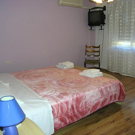 Apartment Julija Krk Town Exterior photo